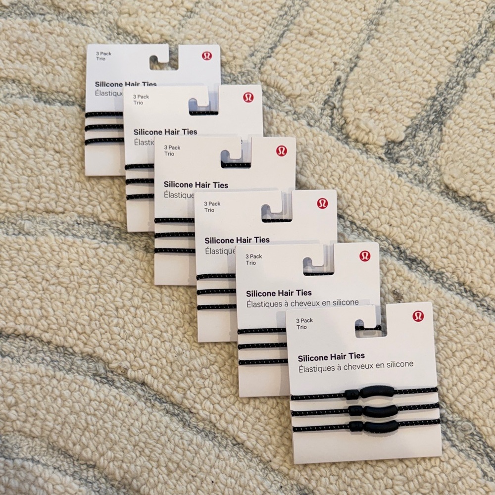 lululemon athletica Black and White Silicone Hair Ties